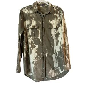 Vince 100% Cotton Button Up Utility Pocket Olive Bleached Dye‎ Long Sleeve Shirt